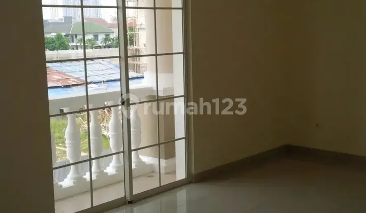 For Rent Rare Size Semi Furnished American Cluster House Green Lake City 1