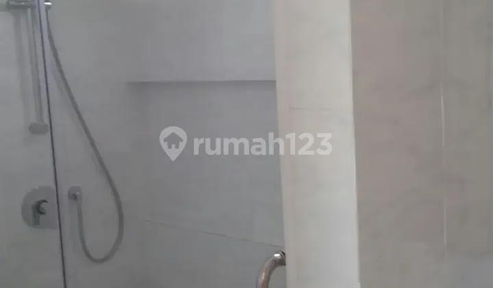 For Rent Rare Size Semi Furnished American Cluster House Green Lake City 2