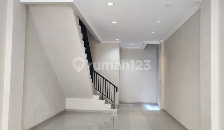 Disewakan Ruko CBD Green Lake City Harga Dibawah Pasaran 2