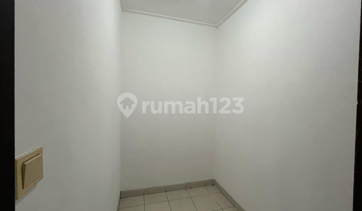 Dijual Rumah Unit Rapih Turun Harga di Cluster Asia Green Lake City 2
