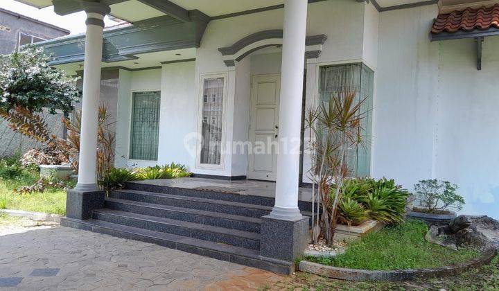 Rumah mewah Urip sumoharjo 1