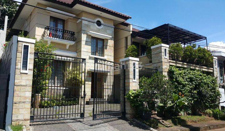 Di Jual Rumah Bessaaar Sekali 2 Lt. Di Menteng Bintaro Sek 7 1