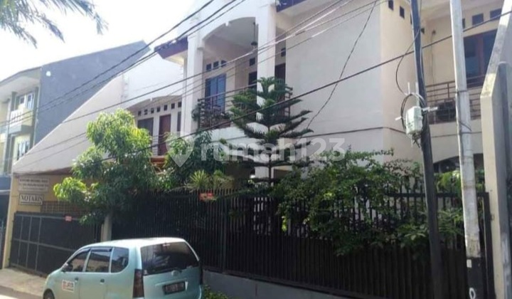 Jual Rumah Besar + Kost Di Area Radio Dalam  2
