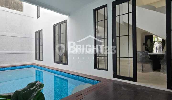Rumah Baru Mewah Posisi Depan Taman Bintaro Sektor 9