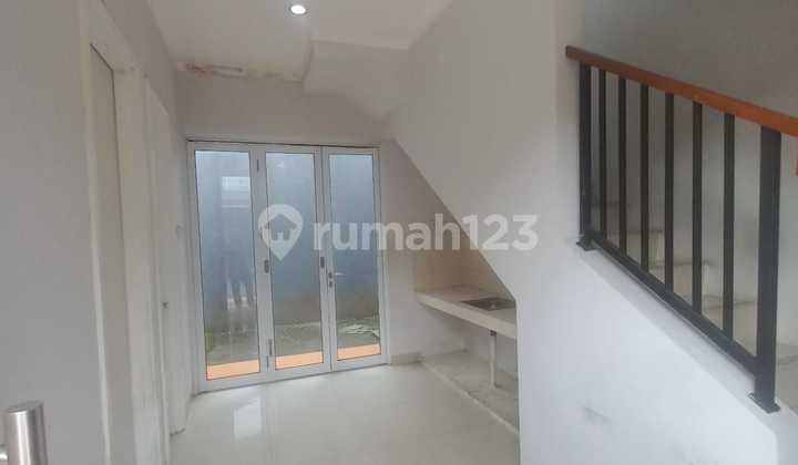 Nice House. in Fortune Graha Raya Bintaro Cluster. 2