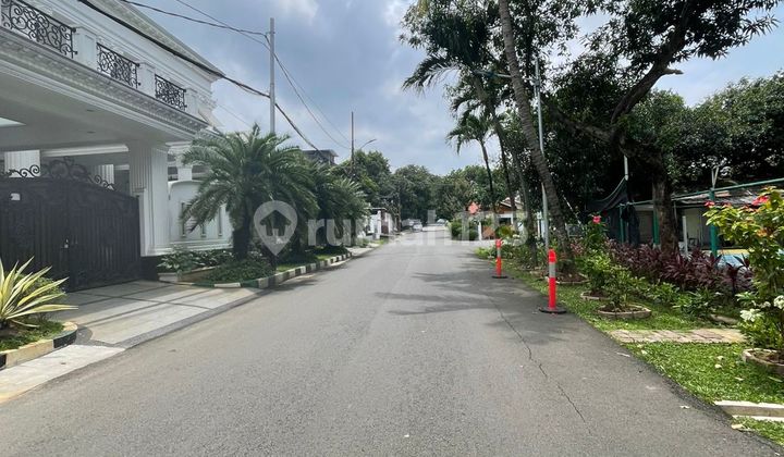 Turun Harga!! New Rumah Mewah Dalam Komplek di Lebak Bulus