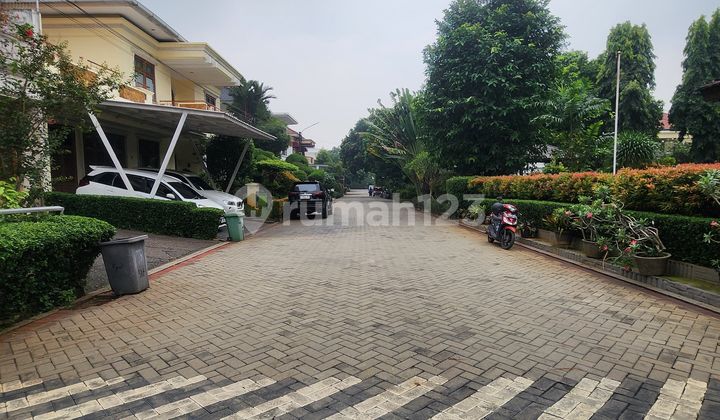 Forsale Rumah Mewah Lingkungan Tenang SHM Bebas Banjir 2