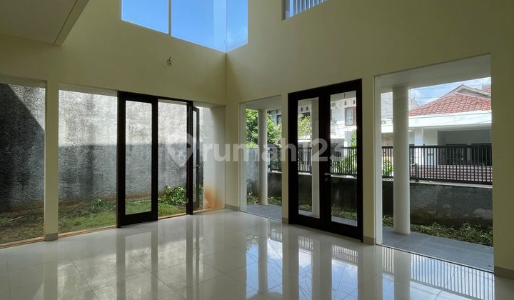 Dijual Rumah Dalam Komplek Asri dan Tenang di Cipete 2