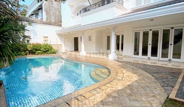 Di Jual Rumah Luas Lingkungan Tenang Bebas Banjir di Lebak Bulus