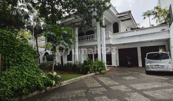Dijual Rumah Mewah Lingkungan Tenang di Pondok Indah 2