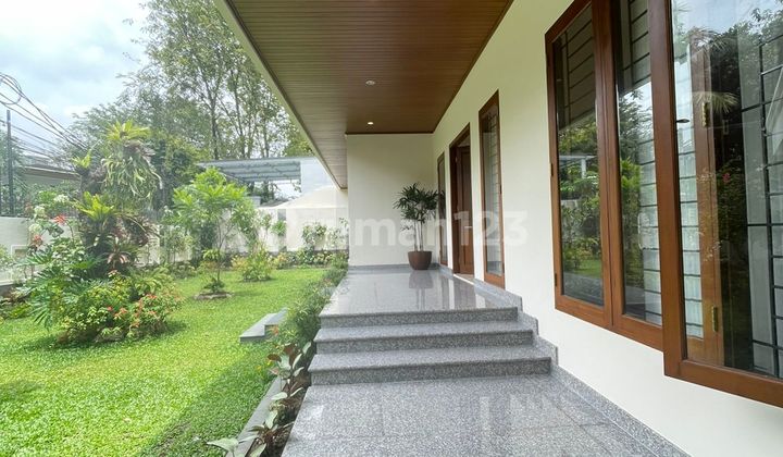 Dijual Brand New Rumah Mewah Modern Klasik di Lebak Bulus Dijual Brand New Rumah Mewah Modern Klasik di Lebak Bulus