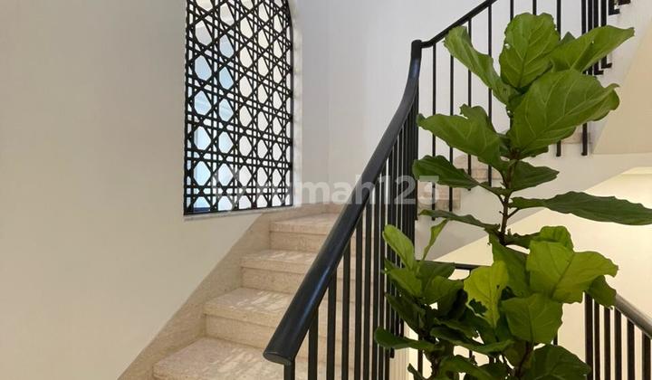 Di Jual Rumah Mewah Baru di Radio Dalam SHM 2