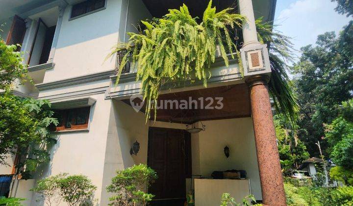 Di Jual Rumah Mewah 2 Lantai Kawasan Pakubuwono 2