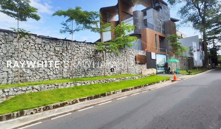 Brand New Townhouse Modern Design With Rooftop Area Kemang Utara 2