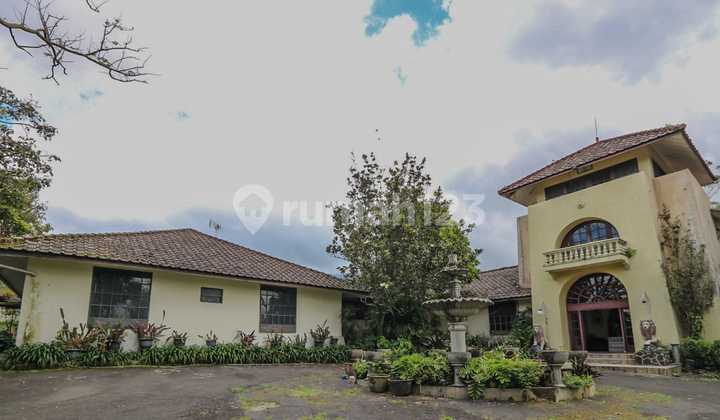 Villa Klasik di Puncak, Cimacan, Cipanas Dekat Bogor, Sentul City