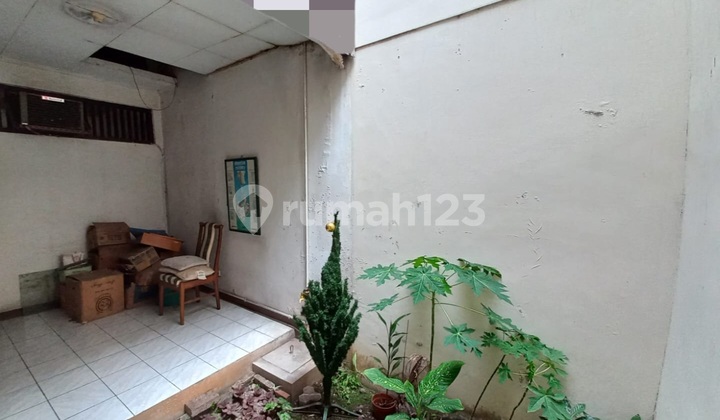 HOUSE IN A COMFORTABLE & STRATEGIC LOCATION, RAWAMANGUN, NEAR BUS STATION, LRT VELODROME 2