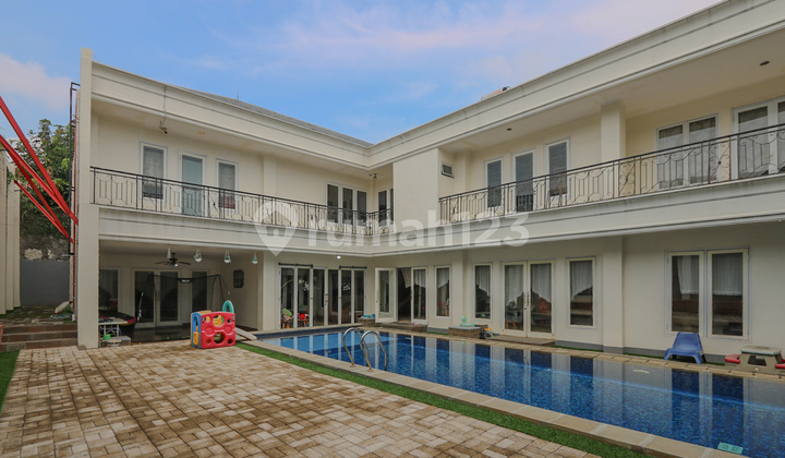 Rumah Mewah di Kemang Bangka, akses mudah Kebayoran Baru Cilandak