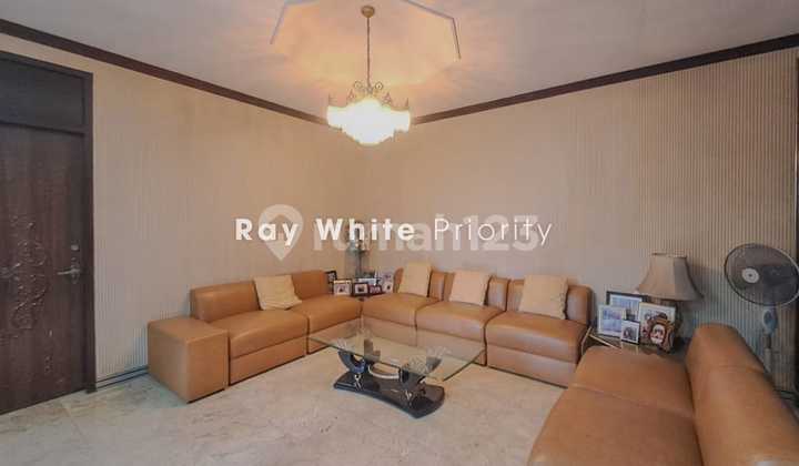 Rumah Klasik di Karet Kuningan Setiabudi Dekat Tebet Menteng Scbd