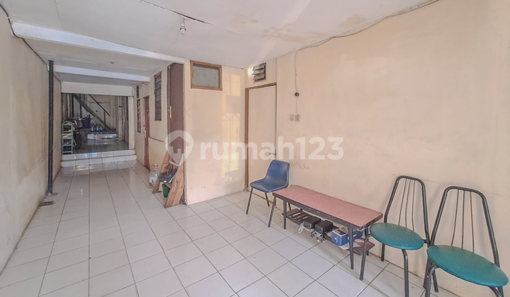 Rumah Klasik di Bendungan Hilir dekat Tanah Abang Menteng Thamrin