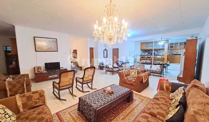 Rumah Mewah di Cilandak Barat dekat Pondok Indah Jagakarsa Kemang