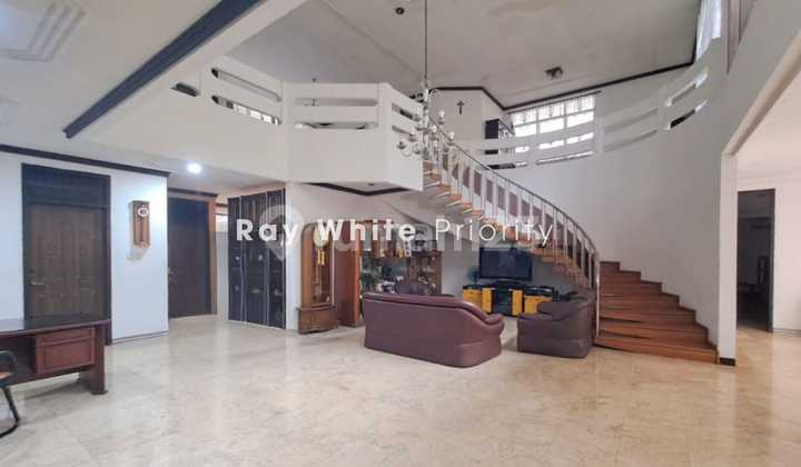 Rumah Klasik di Karet Kuningan Setiabudi Dekat Tebet Menteng Scbd 2