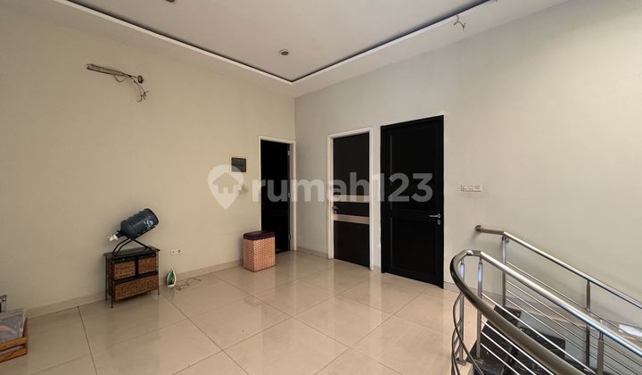 Luxury Residential Homes, Comfortable, Green, in a Complex with 24-Hour Security 2