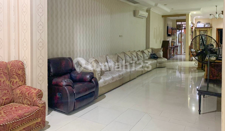 Rumah Mewah di Menteng, Dekat Kuningan, Scbd Sudirman, Thamrin
