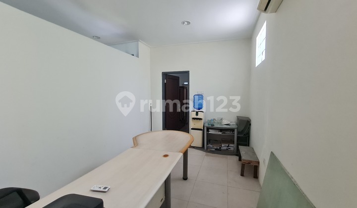 Rumah Minimalis 2.5 lantai ada basement di Taman Simpruk Lippo Cikarang posisi strategis , tenang dan nyaman 2