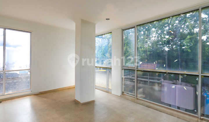 RUKO GANDENG LOKASI STRATEGIS DI TEBET, DEKAT SAHARJO, KUNINGAN, COCOK UNTUK CAFE, SHOWROOM, KANTOR BANK