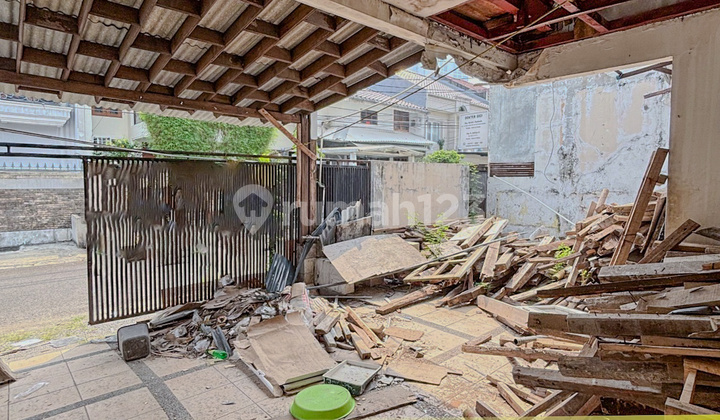 Rumah di Pondok Indah Hitung Tanah, dekat Pondok Indah Mal PIM Rumah di Pondok Indah Hitung Tanah, dekat Pondok Indah Mal PIM