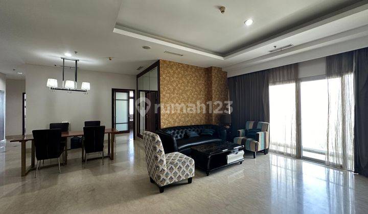 Apartement Capital Residences 3 BR Furnished View Bagus 2