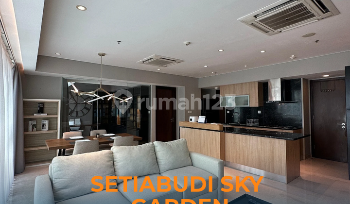 For Sale 2+1 Bedroom Furnished Apartment, Well-Maintained and Ready to Occupy at Setiabudi Sky Garden.