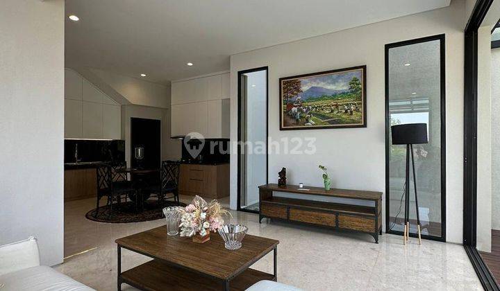 Rumah 3 Lantai Furnished Dekat Ke Kuningan, Gatot Subroto, Jakarta Selatan 1