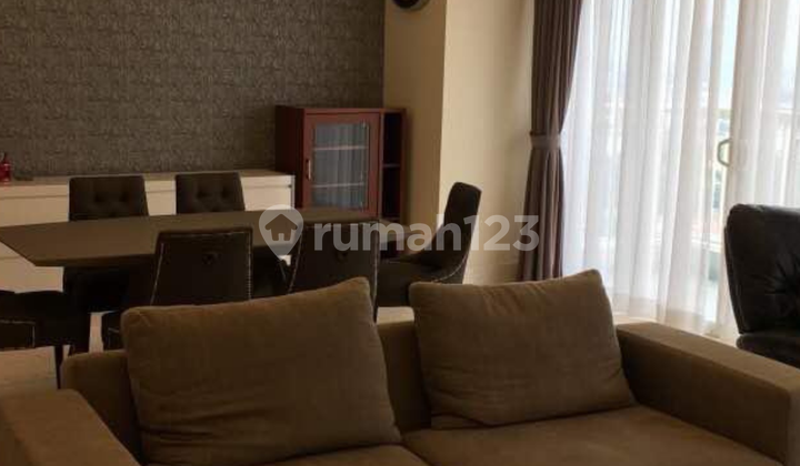 Dijual Apartemen Botanica 3 Kamar Tidur Furnished Bagus 2