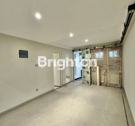 RUMAH BARU MODERN 3LANTAI JELAMBAR KAVLING POLRI GROGOL PETAMBURAN JAKARTA BARAT  2