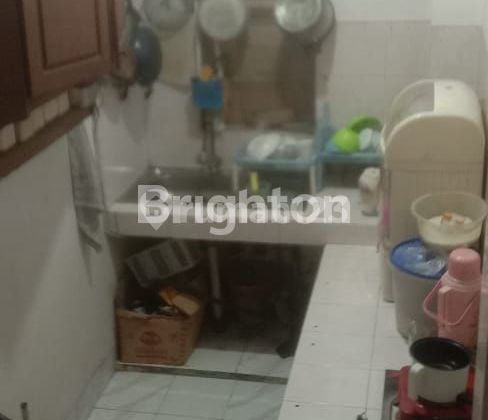 RUMAH 2 LANTAI SIAP HUNI LOKASI JELAMBAR JAKARTA BARAT 2