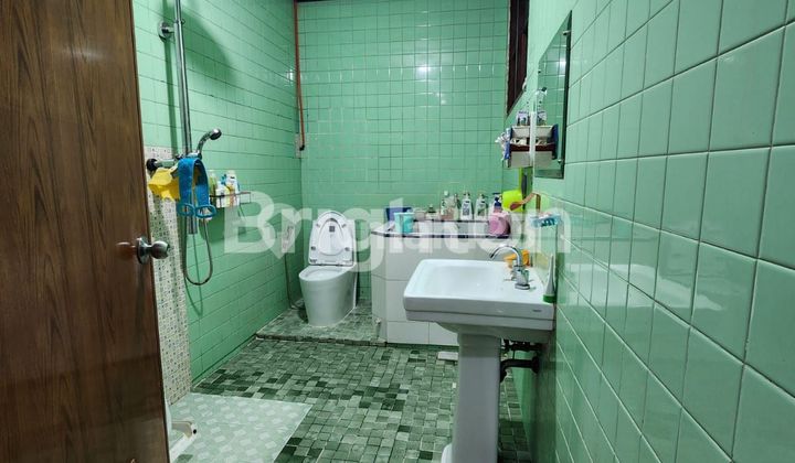 RUMAH ISTIMEWA DIKAVLING POLRI JELAMBAR GROGOL PETAMBURAN JAKARTA BARAT  2