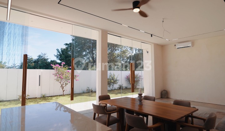 Ready For Lease 2 Bedroom Villa Nusa Dua Near Beach  (26 years Lease Hold)