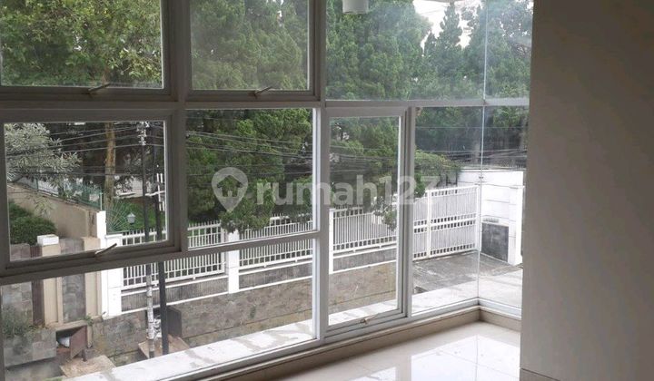 Di Jual Rumah di Setrasari Bandung