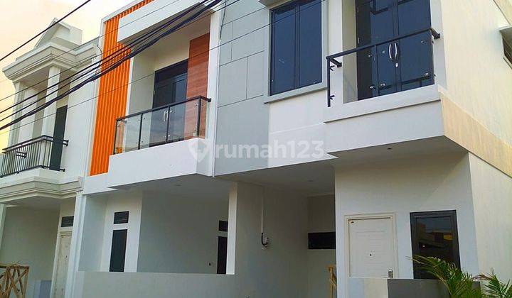 Rumah modern 2 lantai akses mobil 5 menit ke jalan letjen suprapto  2