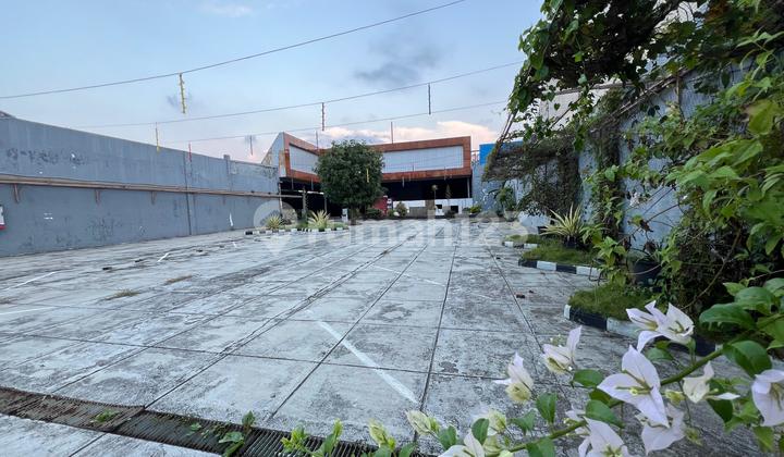 Commercial Space for Rent, Prime Main Road Location on Kartini Street, Cirebon. Commercial Space for Rent, Prime Main Road Location on Kartini Street, Cirebon.
