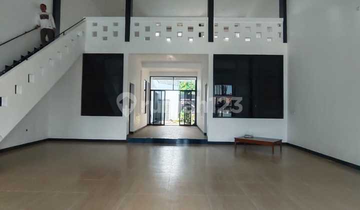 For Rent 2-Story Commercial Space in a Strategic Location in the Center of Majalengka City For Rent 2-Story Commercial Space in a Strategic Location in the Center of Majalengka City