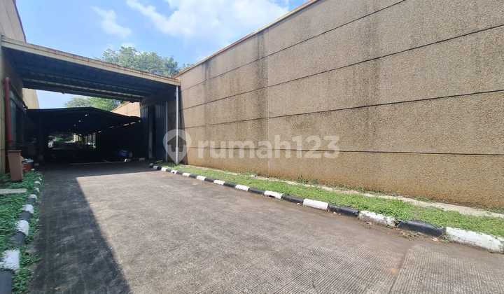 Warehouse Rental 1300 M2 in Subang Industrial Complex Area