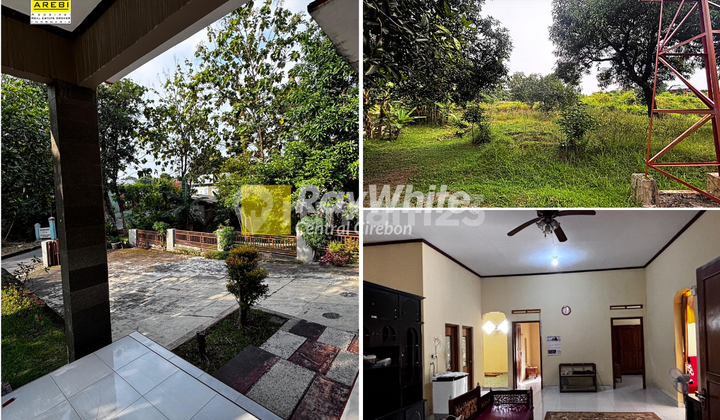 Jual Tanah & Bangunan Berupa Rumah dengan Halaman yang Luas di Dukuh Domba, Majalengka