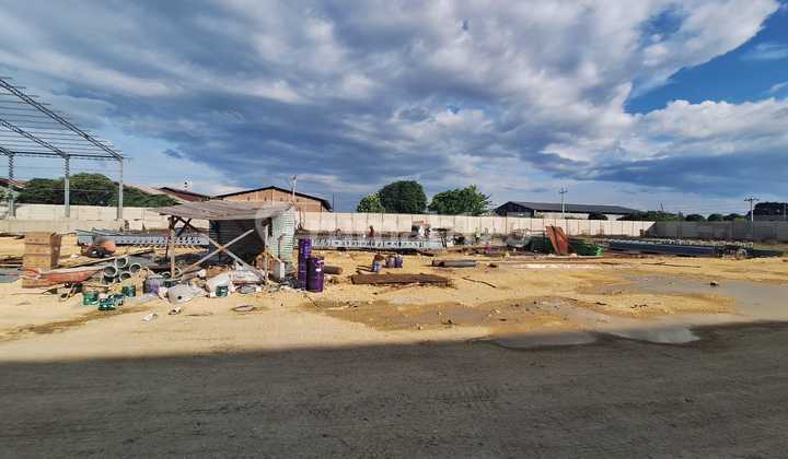 For Rent New Factory Consisting of 4 Warehouses in Kramat Area, Tegal.