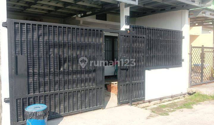 Rumah 2 Lantai Bagus Unfurnished SHM di Perum Kecapi, Cirebon 2