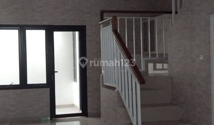 Jual Rumah 2 Lantai Modern Nyaman Dan Aman 2