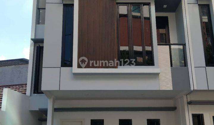 Jual Rumah 3 Lantai Rawasari Modern Siap Huni Aman Dan Nyaman Fasilitas Kolam Renang Dan Tempat Olah Raga.. 1