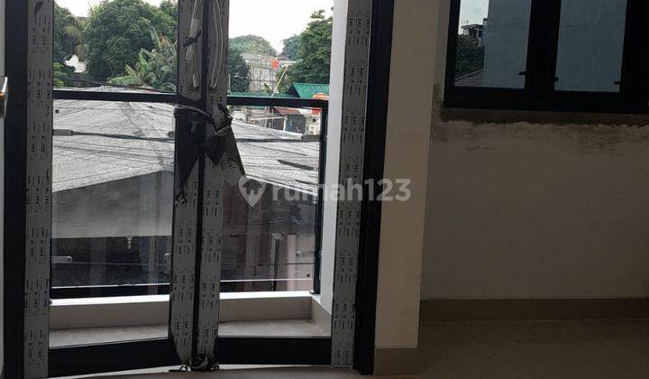 Rumah 2 Lantai di Cipinang Elok Jakarta Timur 2