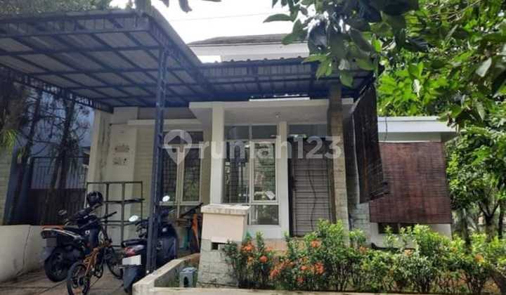 Rumah Hoek di Bukit Cimanggu City Greenland Residence Kota Bogor Dekat Akses Jalan Tol
